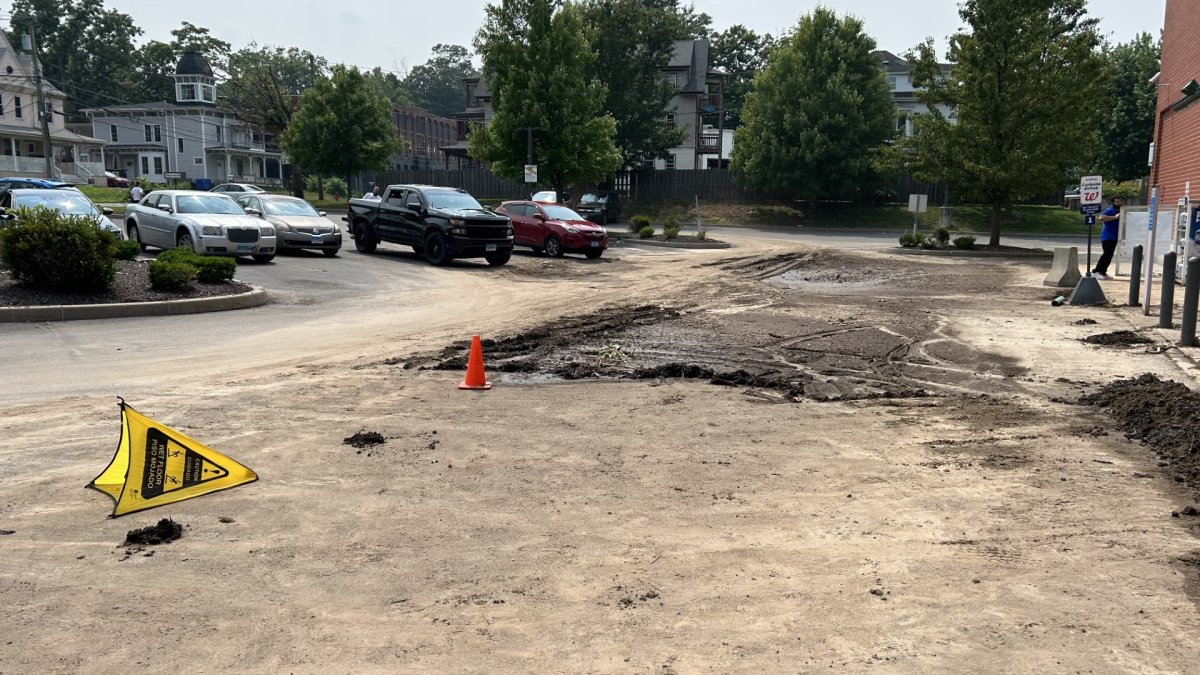 Bristol, Wolcott residents clean up after severe flooding – NBC Connecticut