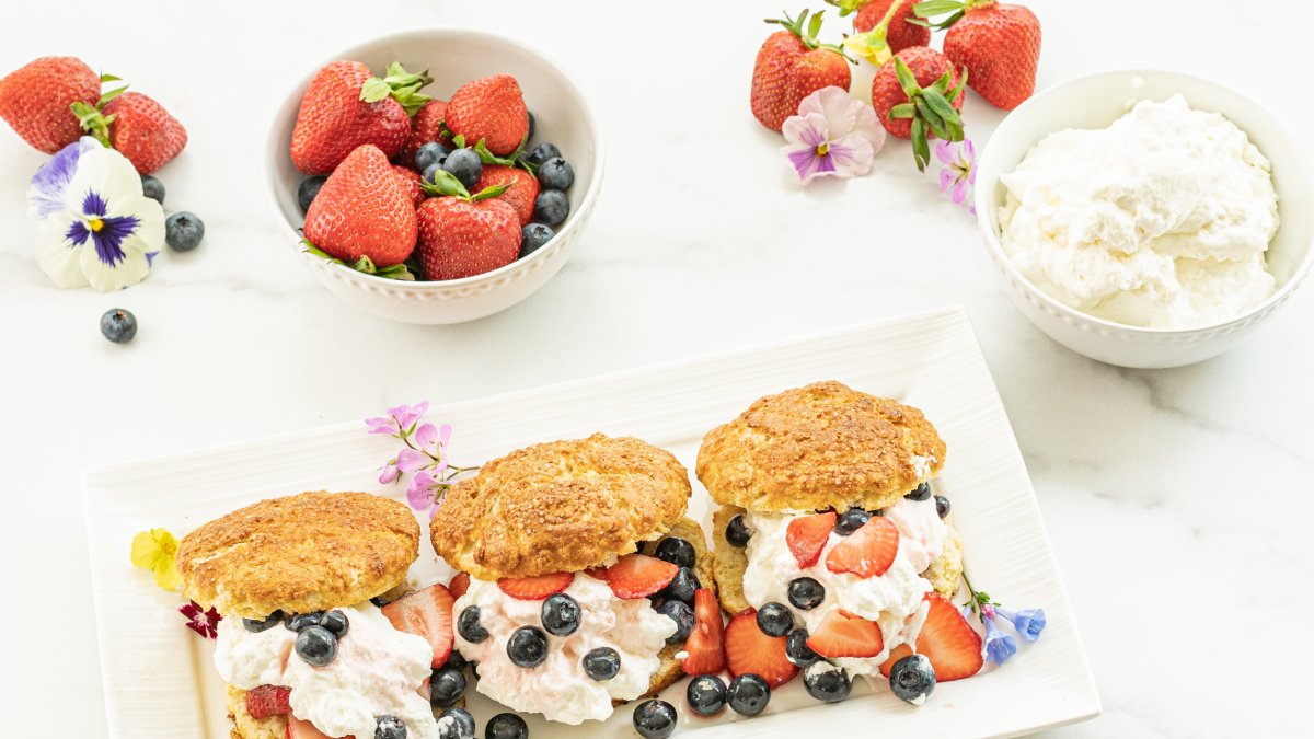 CT LIVE!: Red, White, and Blue Shortcakes - Vimarsana News