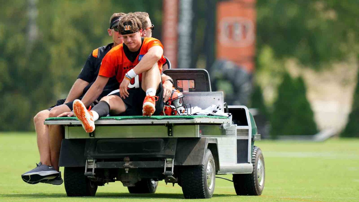 Bengals quarterback Joe Burrow back at practice for the first time since  July 27