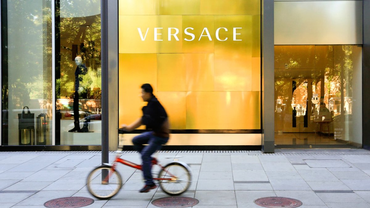 Coach owner Tapestry to acquire Michael Kors, Jimmy Choo parent Capri Holdings for $8.5 billion – NBC Connecticut - Vimarsana News