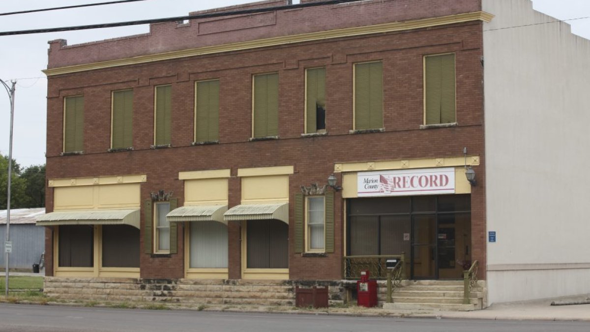 Kansas newspaper Marion County Record has office raided by police – NBC Connecticut - Vimarsana News