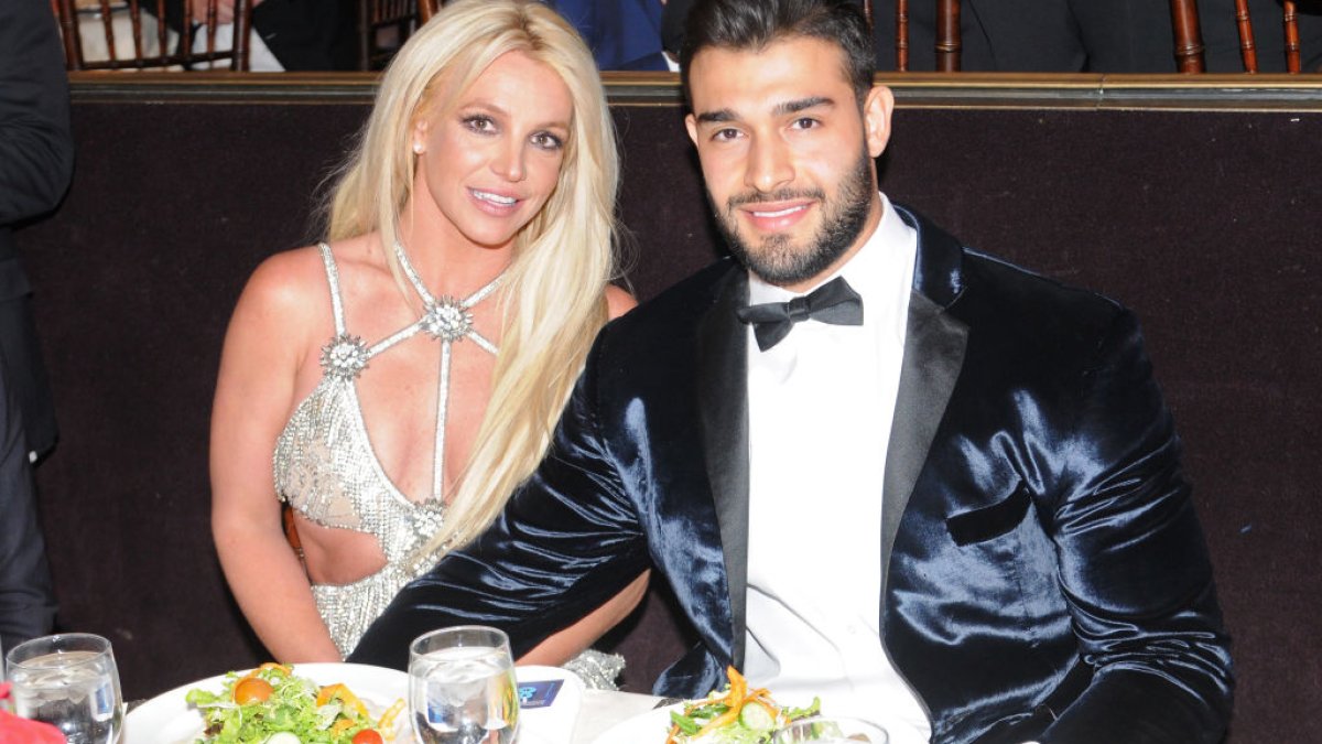 Britney Spears' husband Sam Asghari breaks silence after filing for divorce – NBC Connecticut - Vimarsana News