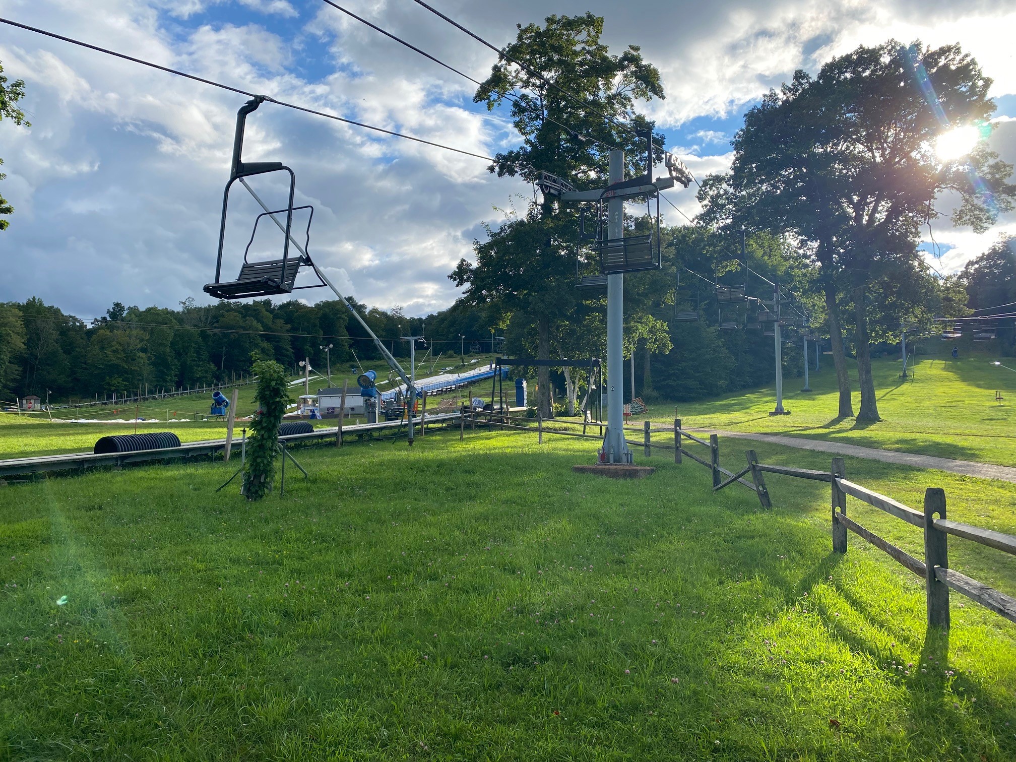 NY Ski Resort's Snowmaking Roars Back To Life - Powder