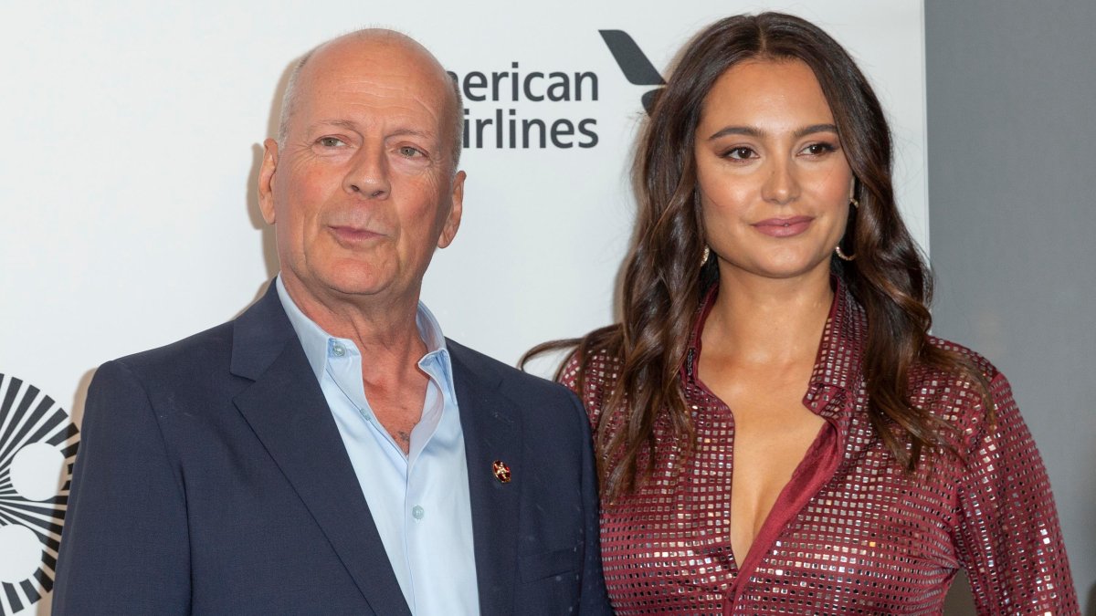 Why Emma Heming Willis felt like she could 'breathe' after sharing Bruce Willis' dementia diagnosis – NBC Connecticut - Vimarsana News