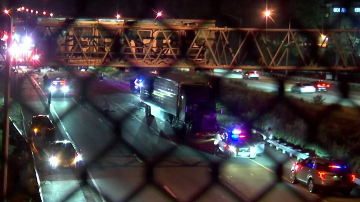 2 dead after car crash on I-84 East in West Hartford – NBC Connecticut