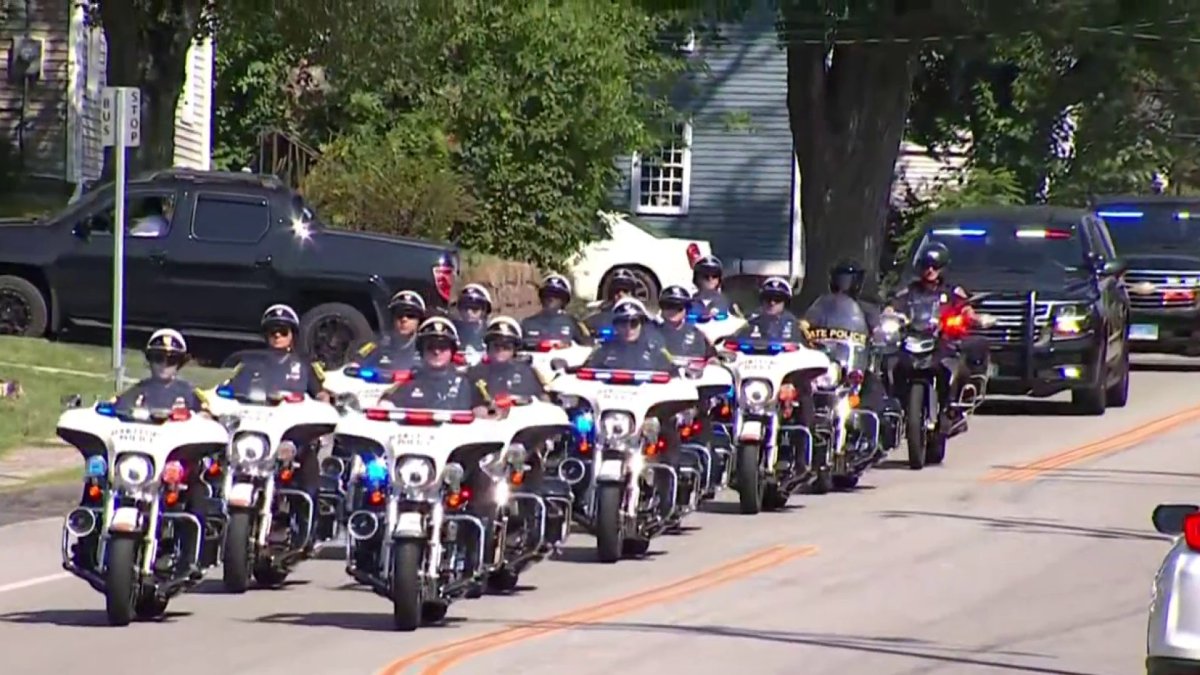 Procession held to escort fallen Hartford police officer to funeral