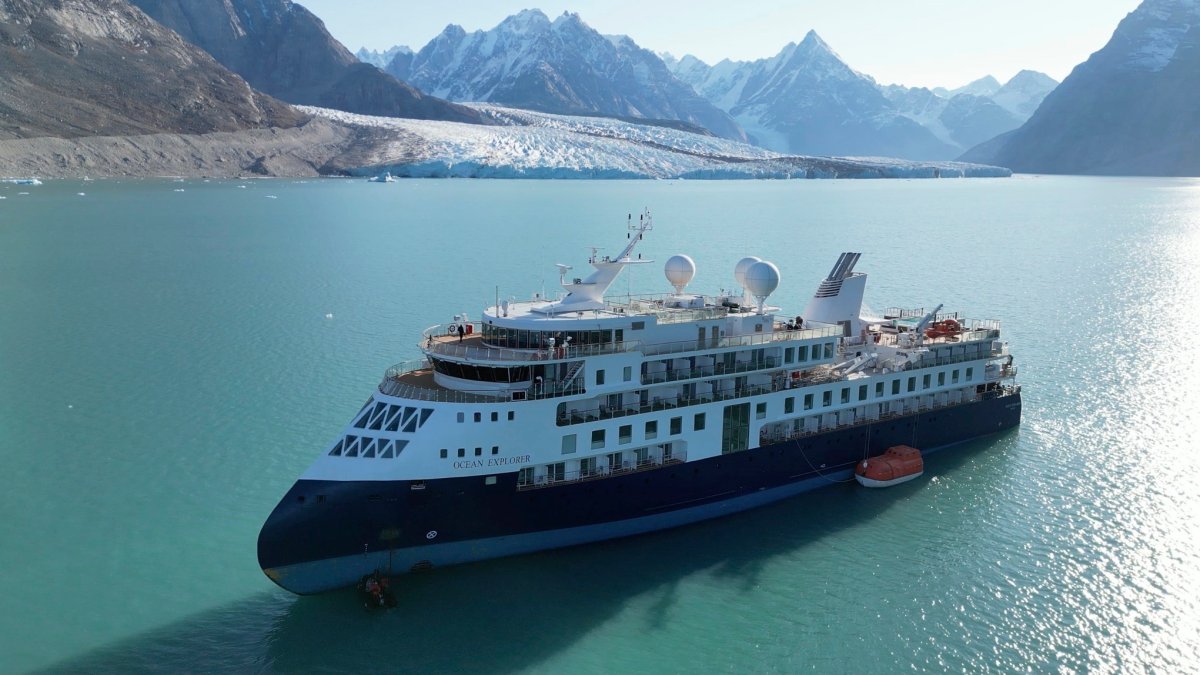 Third attempt fails to free luxury cruise ship that ran aground in Greenland – NBC Connecticut - Vimarsana News