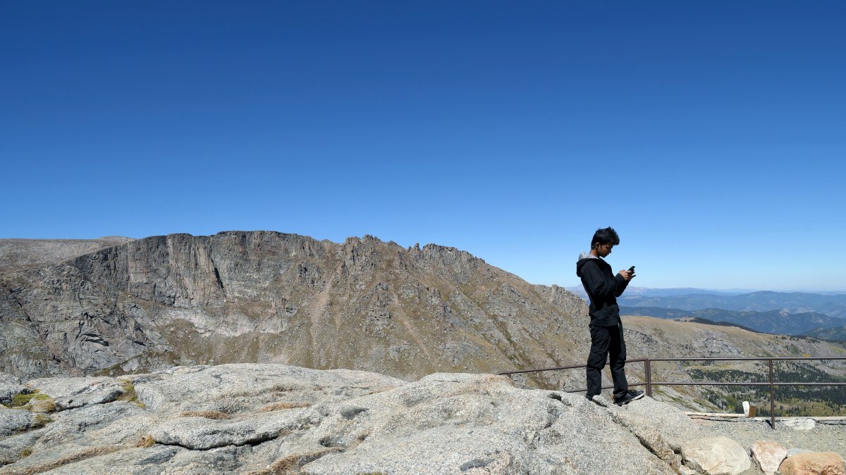 Colorado mountain tied to 1864 massacre is renamed Mount Blue Sky – NBC Connecticut - Vimarsana News