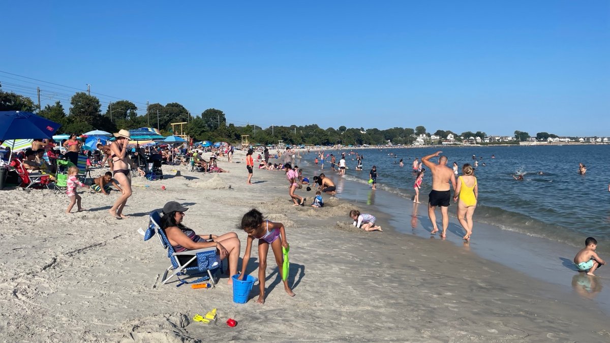 Two Connecticut beaches closed for swimming amid extreme heat