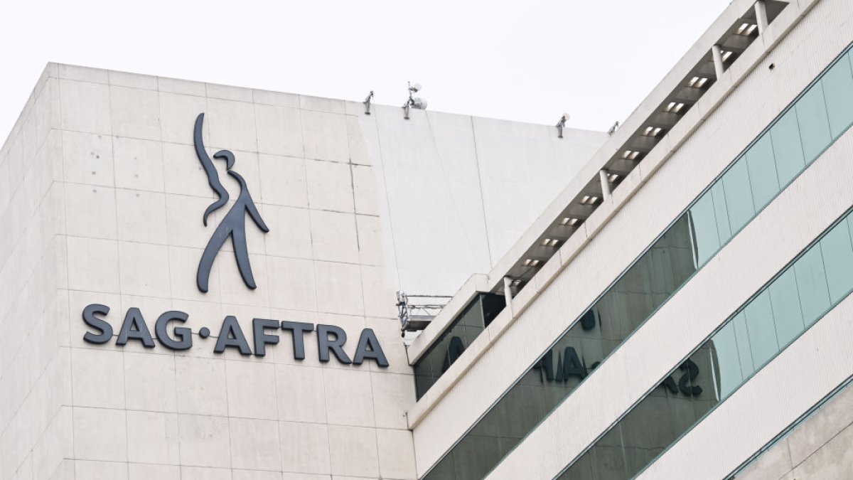 SAG-AFTRA weighs 'last, best offer' from Hollywood studios – NBC Connecticut - Vimarsana News