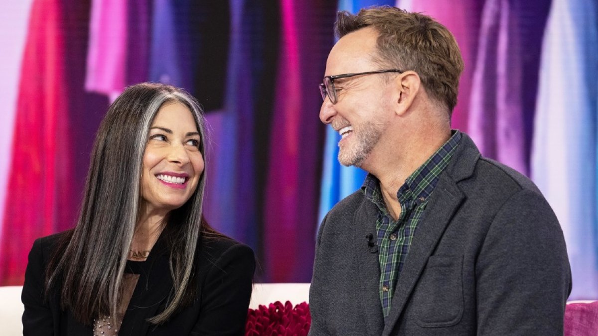 'What Not to Wear' hosts Stacy London and Clinton Kelly reunite after 10-year feud: 'Giant weight has been lifted' – NBC Connecticut - Vimarsana News