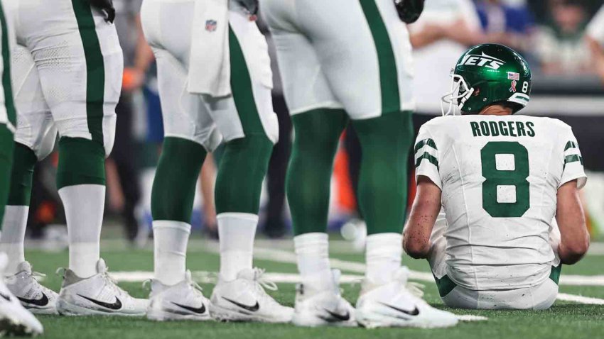 Jets' loss of Aaron Rodgers is reminiscent of other QB injuries for Super  Bowl contenders