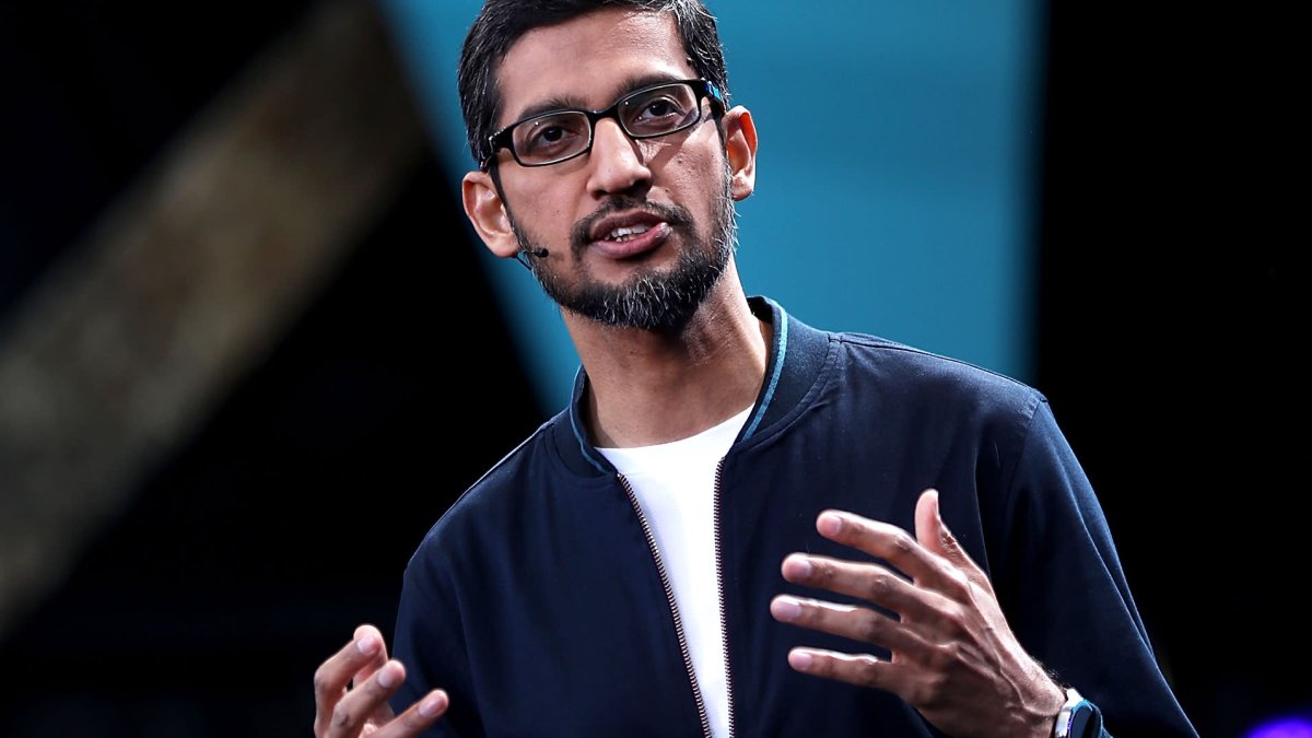 Alphabet stock falls 8% on cloud miss as investors praise Microsoft Azure growth - Vimarsana News
