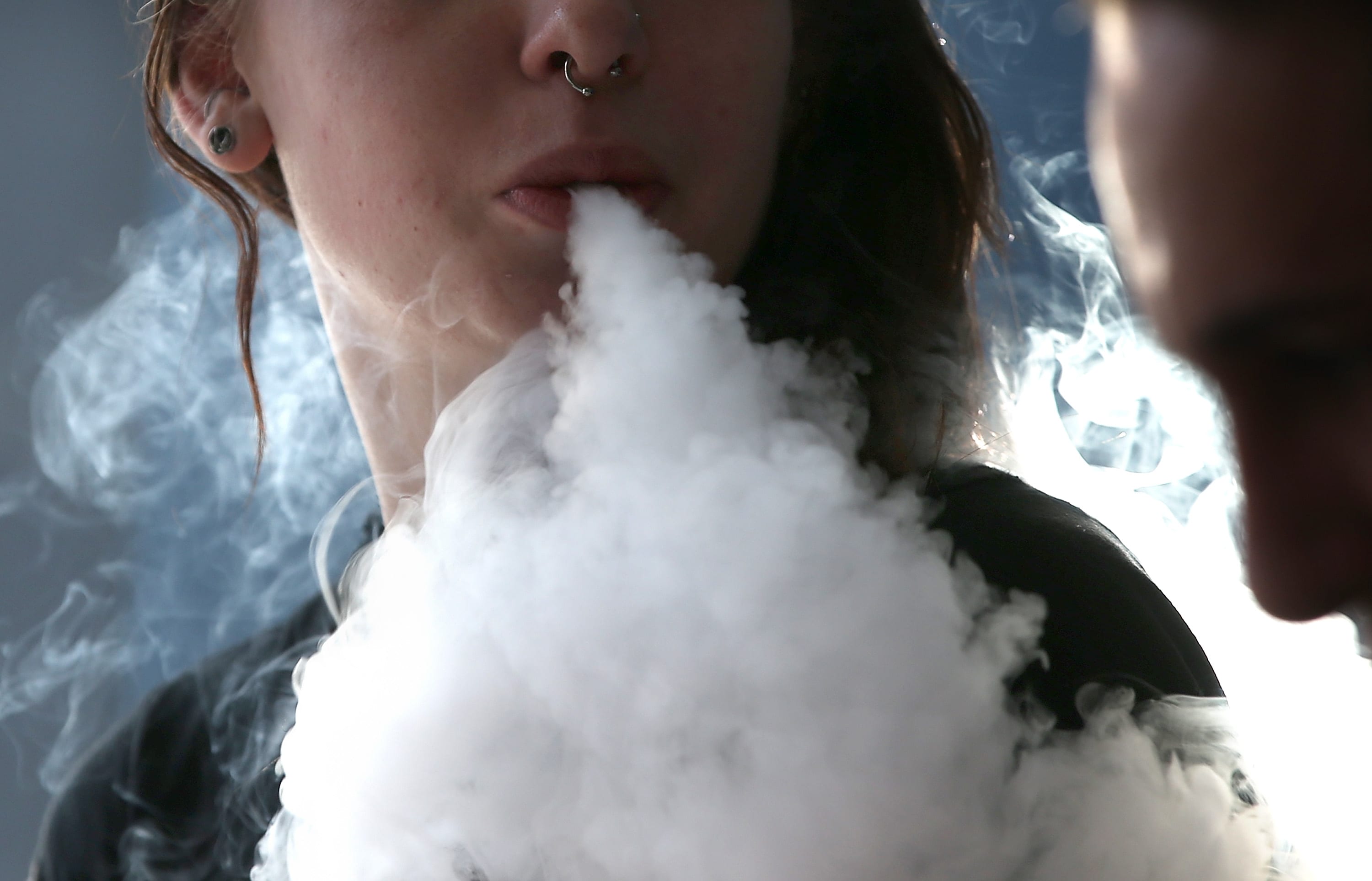 Feds seize more e cigarette shipments but thousands more are