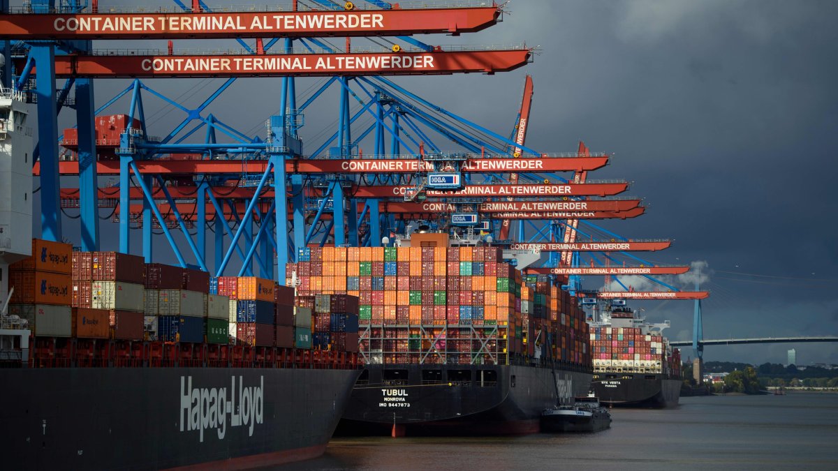 Prepare for 'stalling and divergent' global growth in 2024, UN trade arm warns – NBC Connecticut - Vimarsana News