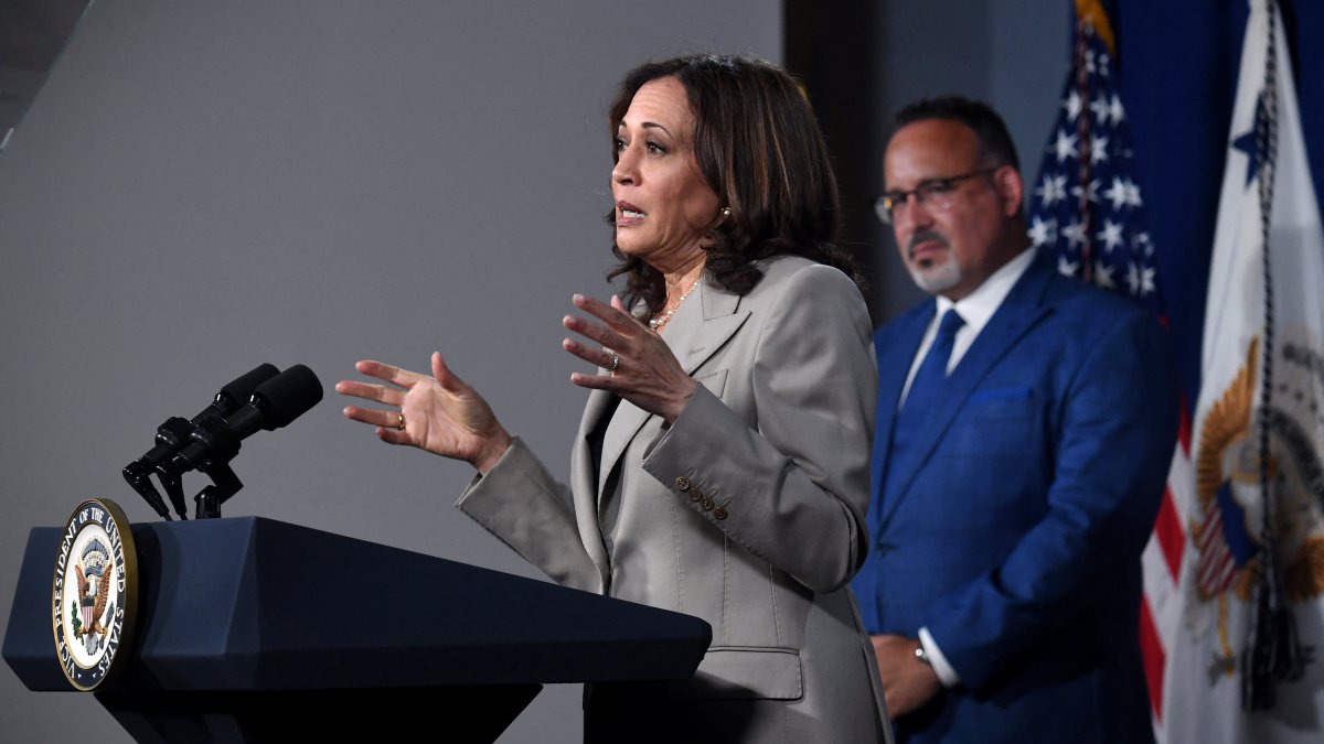 Inaccurate bills, hours on the phone: Student loan borrowers reenter 'a very messy system' – NBC Connecticut - Vimarsana News