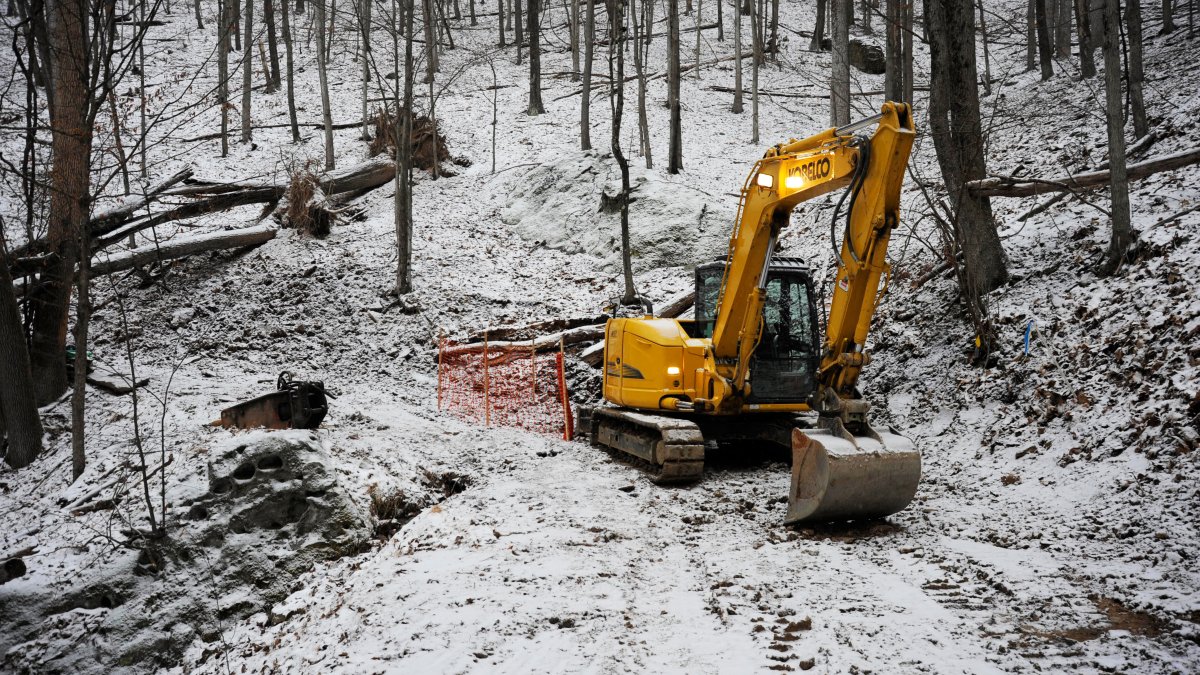 FBI allegedly dug up Civil War gold buried near Dents Run, hiding the findings – NBC Connecticut - Vimarsana News
