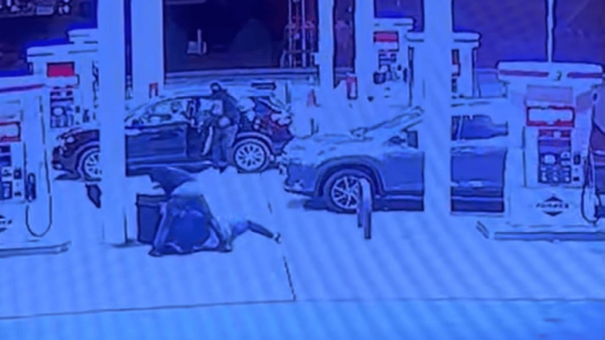 Uber driver assaulted by 3 men at East Haven gas station – NBC Connecticut