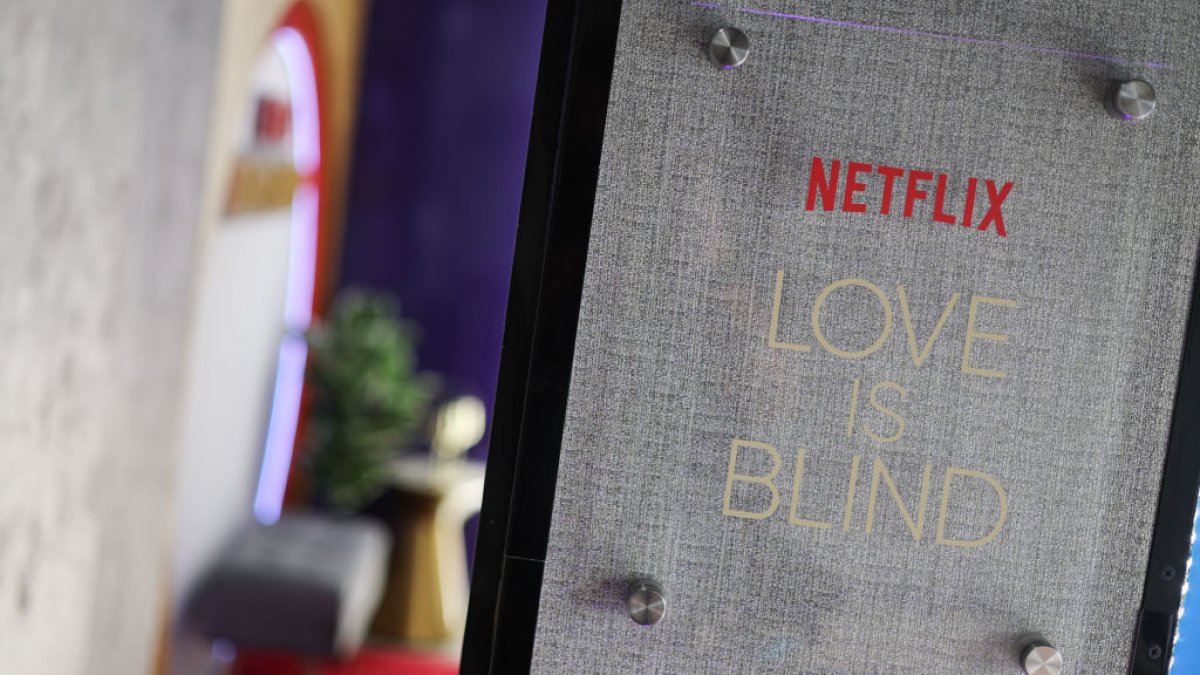 'Love Is Blind' star Jimmy responds to off-screen girlfriend claims – NBC Connecticut - Vimarsana News