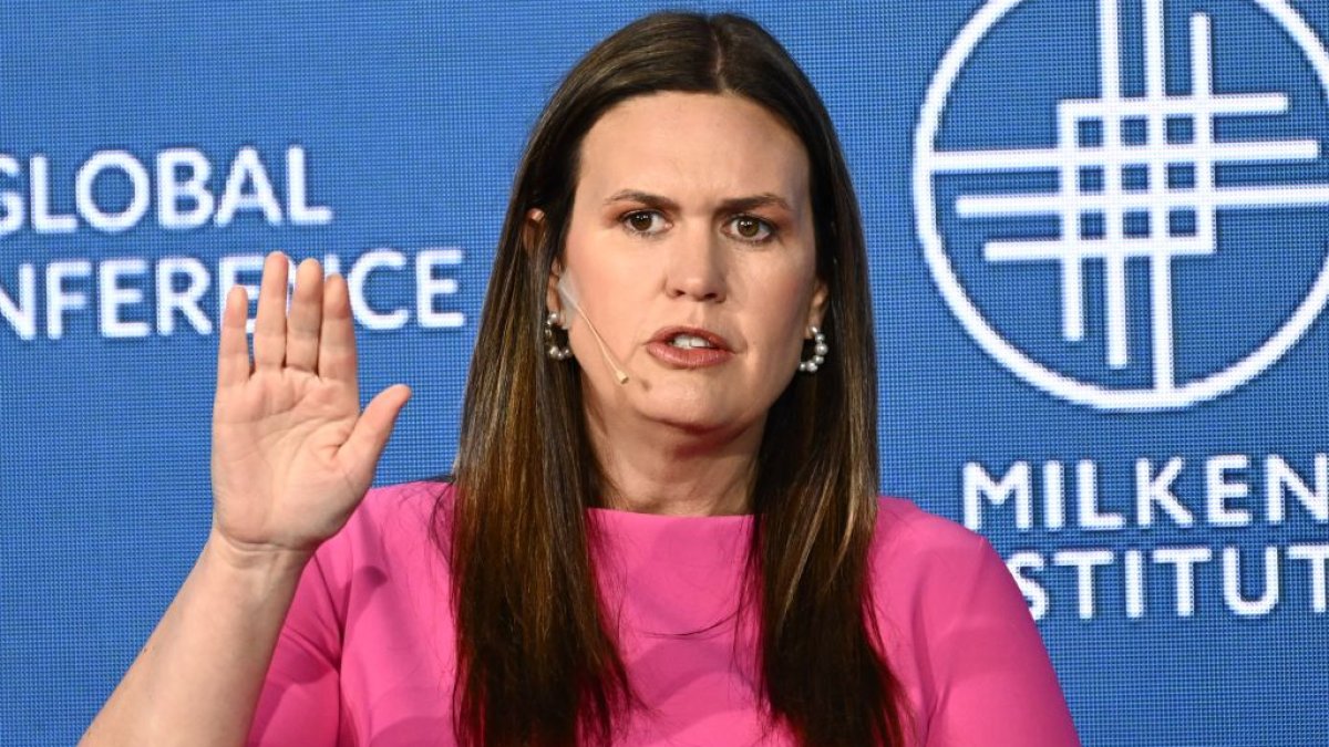 Arkansas Governor Sarah Huckabee Sanders faces audit over $19,000 lectern – NBC Connecticut - Vimarsana News
