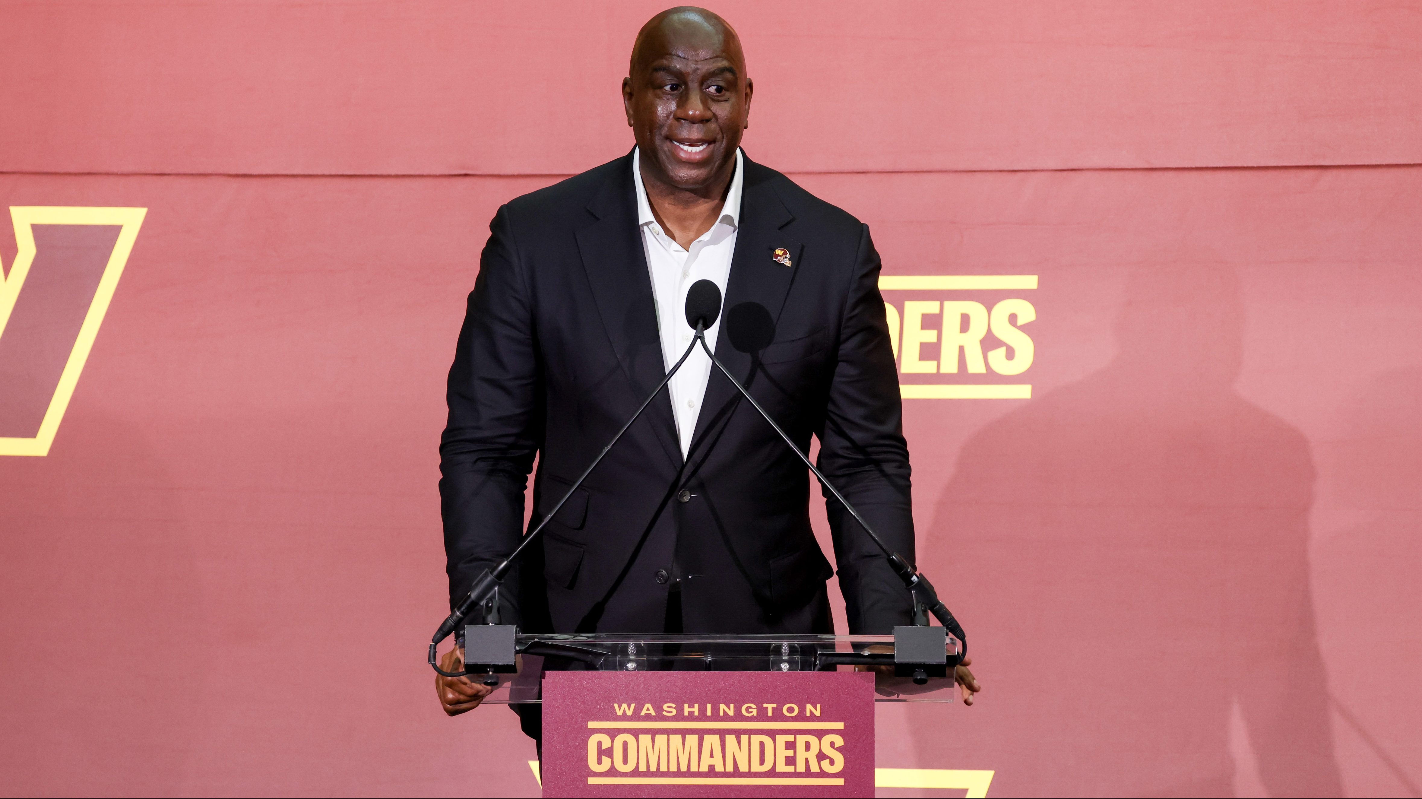 Magic Johnson reportedly in talks to purchase Las Vegas Raiders franchise