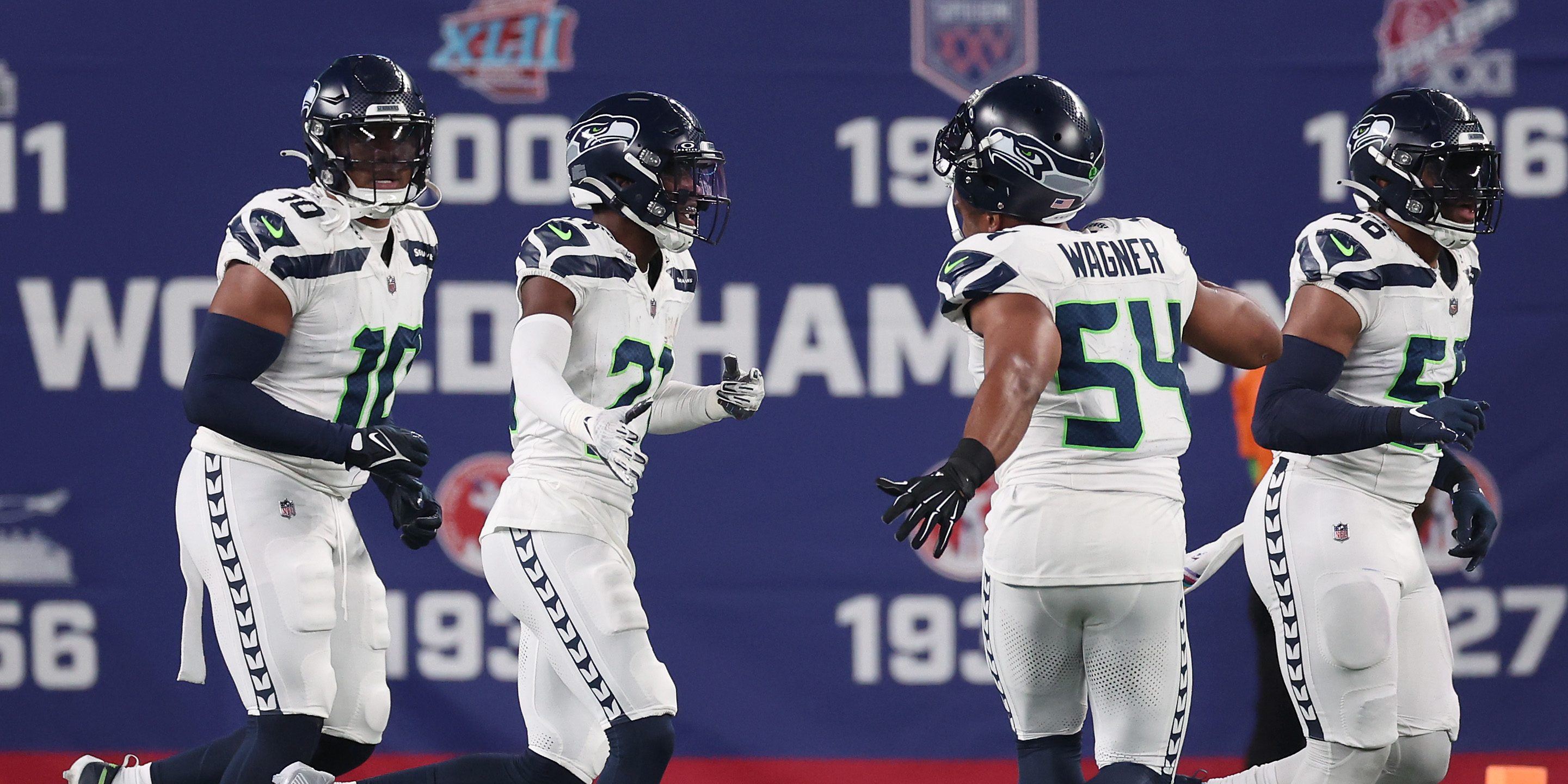 Seahawks defense feasts on Giants in dominant 'Monday Night