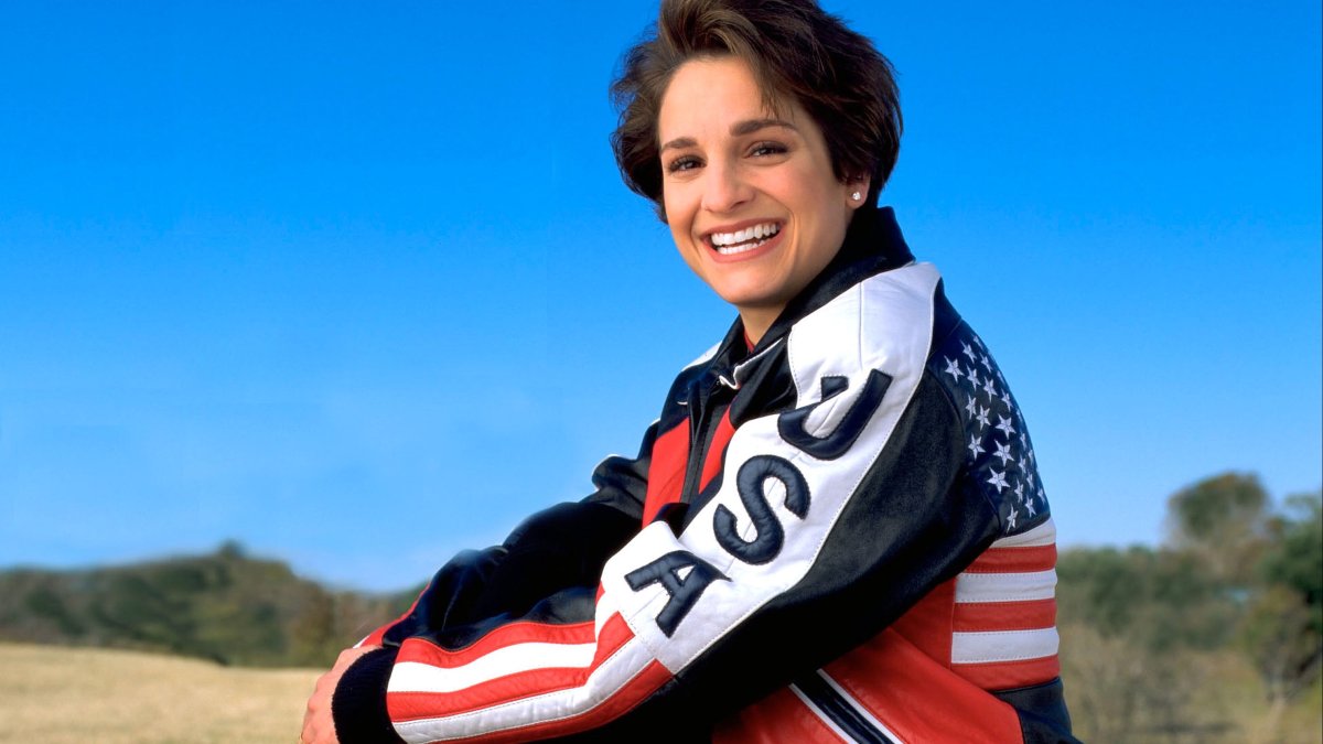 Mary Lou Retton's daughters say she's 'still fighting' rare pneumonia after week in ICU – NBC Connecticut - Vimarsana News