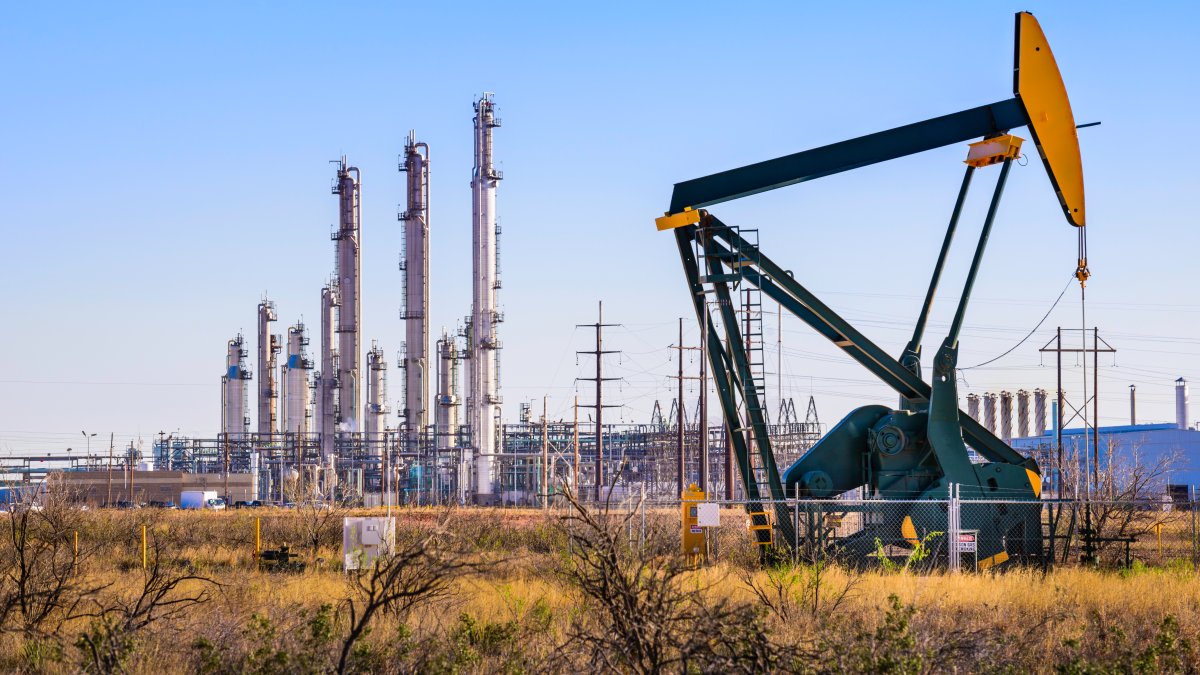 US oil production hits all-time high – NBC Connecticut - Vimarsana News