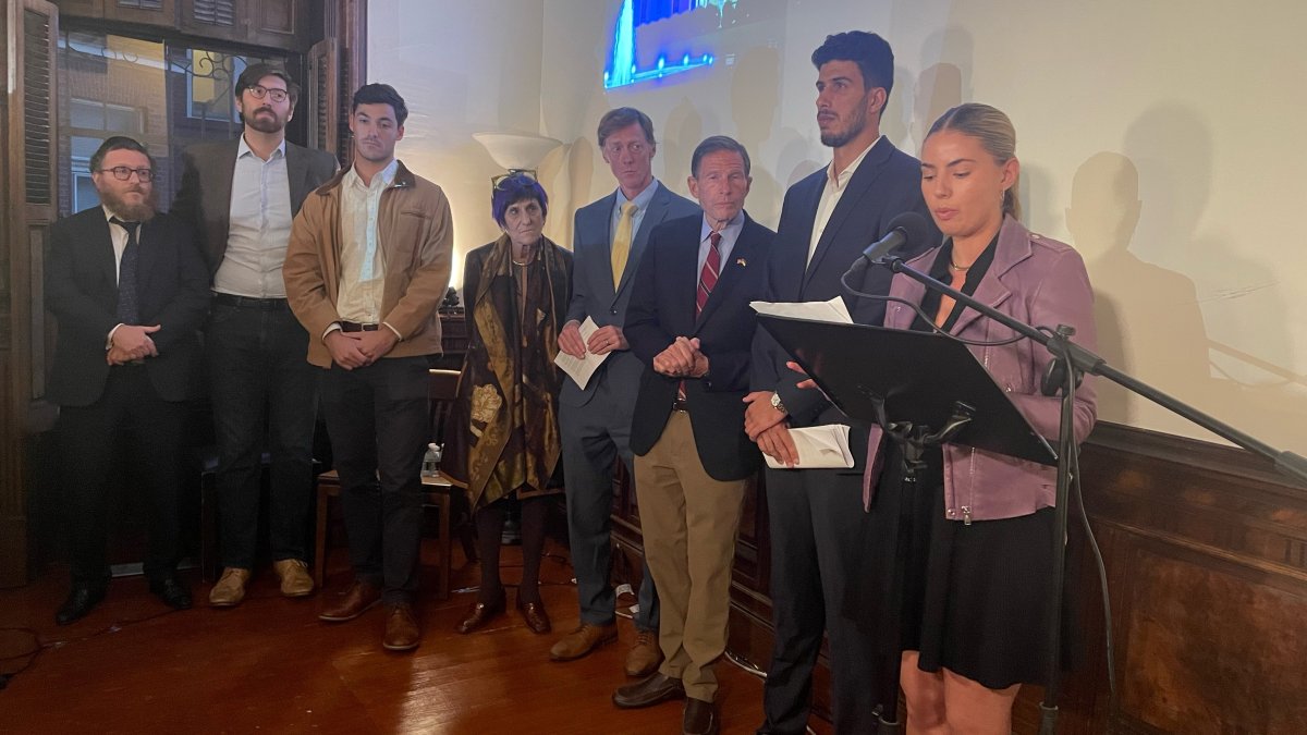 Some show support for Israel while others call for Gaza ceasefire during event in New Haven - Vimarsana News