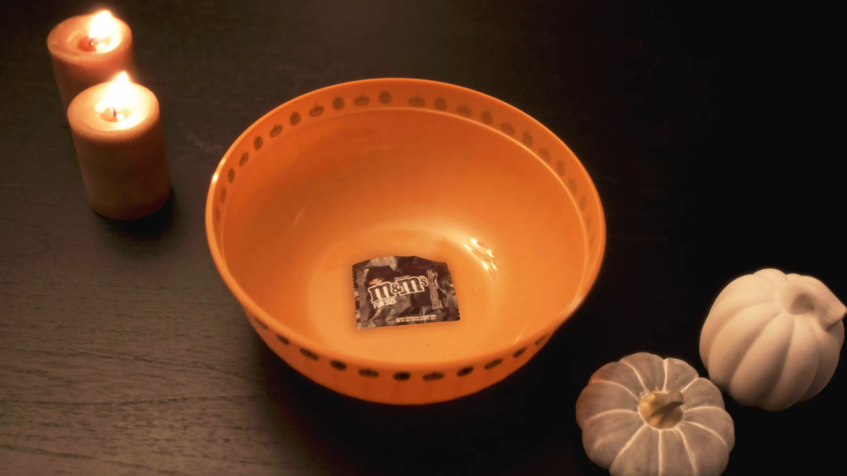 M&M's will deliver free candy if you run out on Halloween – NBC Connecticut - Vimarsana News