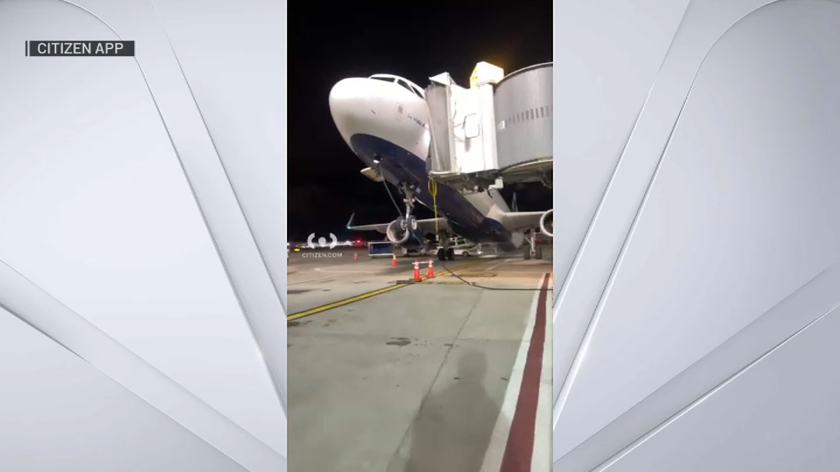 Videos show JetBlue plane tilt backward at JFK NBC Connecticut