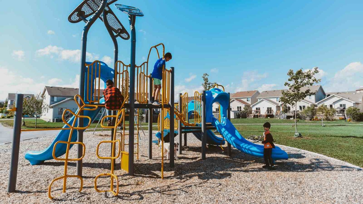 Who is right? Man with no kids sparks debate after shaming mom at a park – NBC Connecticut