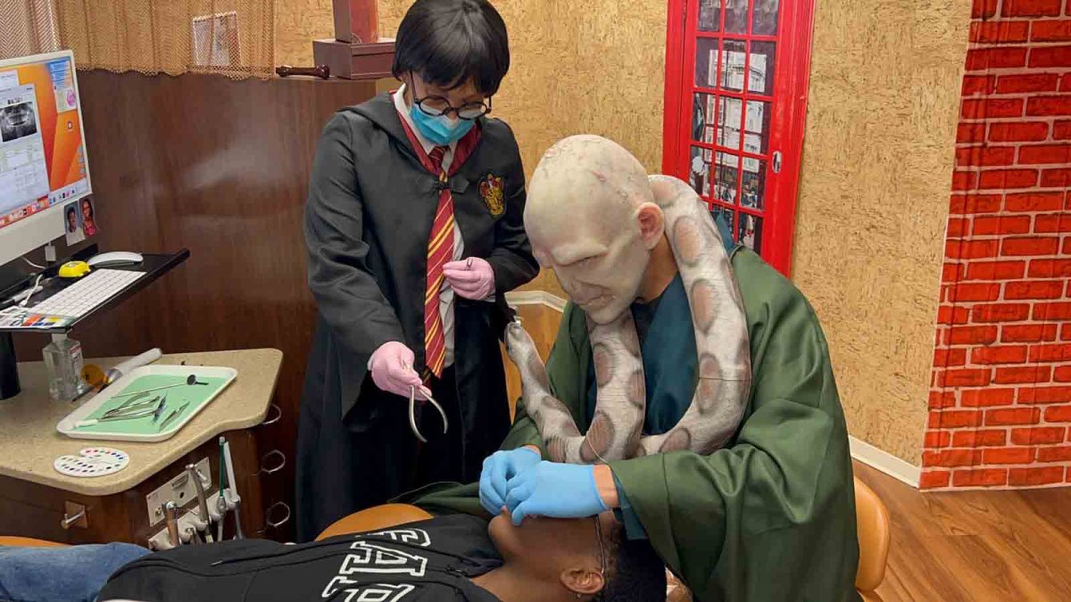 New York orthodontist dressed as Voldemort turns office into 'Harry Potter' world – NBC Connecticut - Vimarsana News