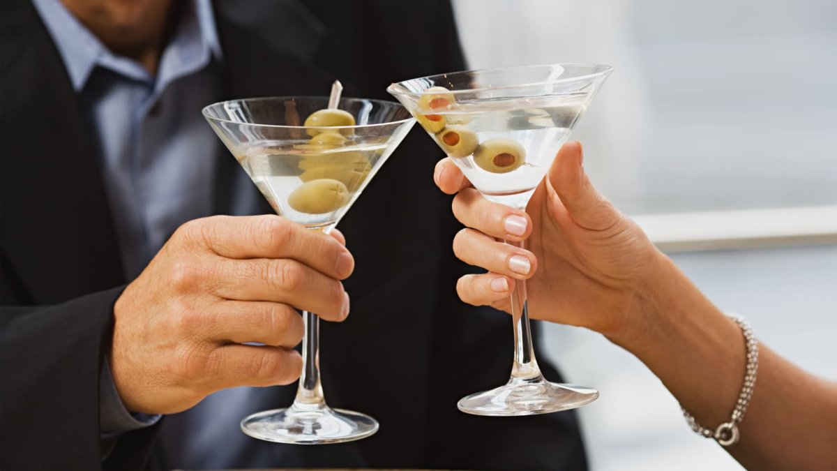 31% of millionaires say they're part of the middle class, survey finds. 'People feel squeezed,' advisor explains – NBC Connecticut - Vimarsana News