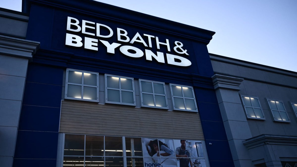 Investor JAT Capital sends scathing letter to new Bed Bath & Beyond board over CEO ouster, vacancy - Vimarsana News