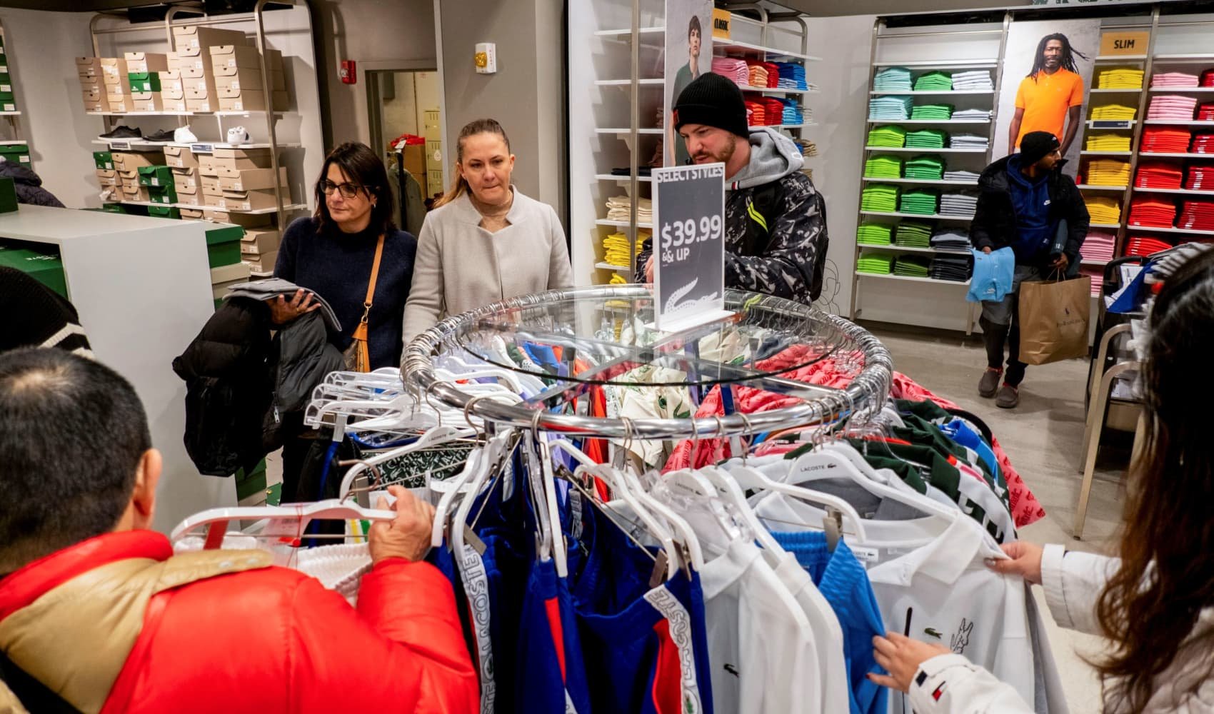 Black Friday shoppers spent a record $9.8 billion in U.S. online sales, up 7.5% from last year - Vimarsana News