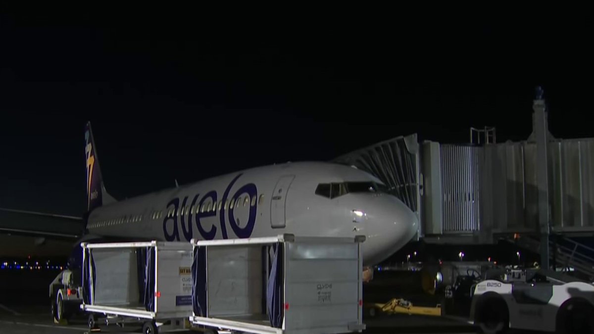 Avelo Airlines celebrates inaugural flight from New Haven to Puerto