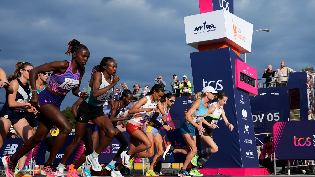 Tola sets NYC Marathon course record to win men's race – NBC Connecticut - Vimarsana News