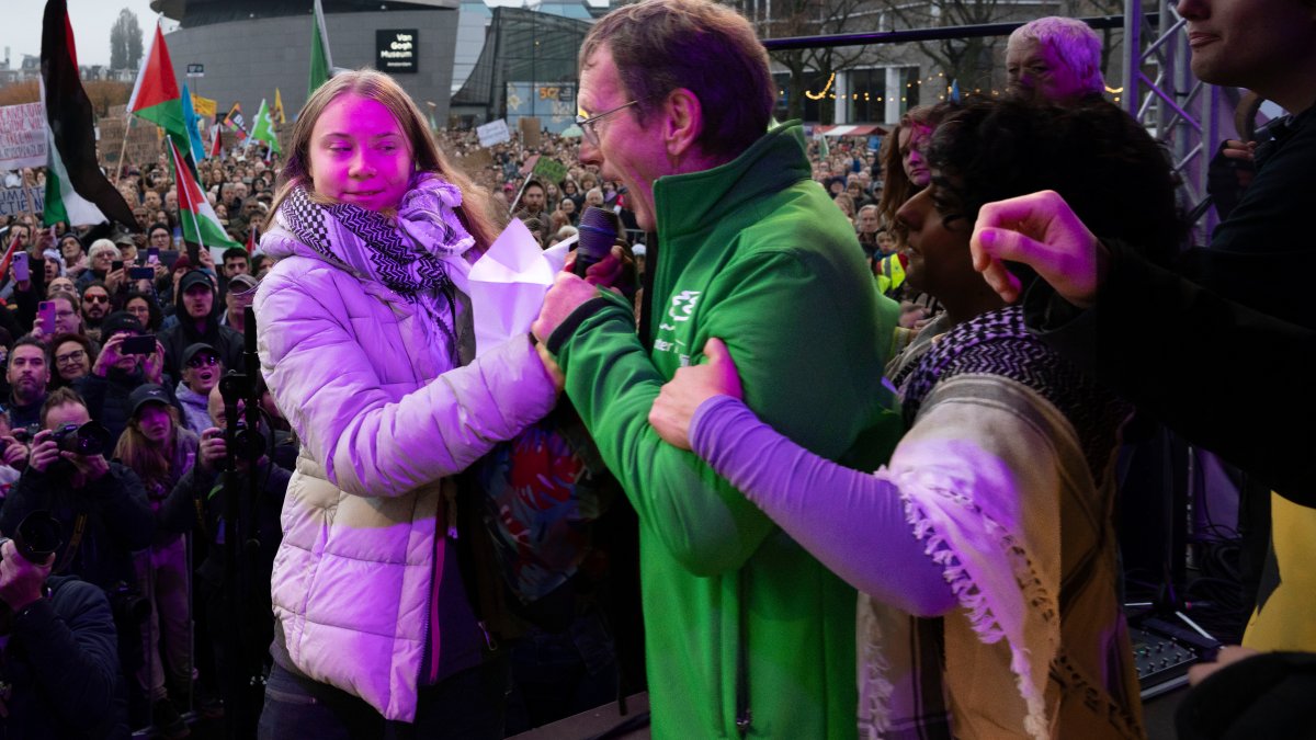 Greta Thunberg shrugs off interruption in massive Dutch climate march – NBC Connecticut
