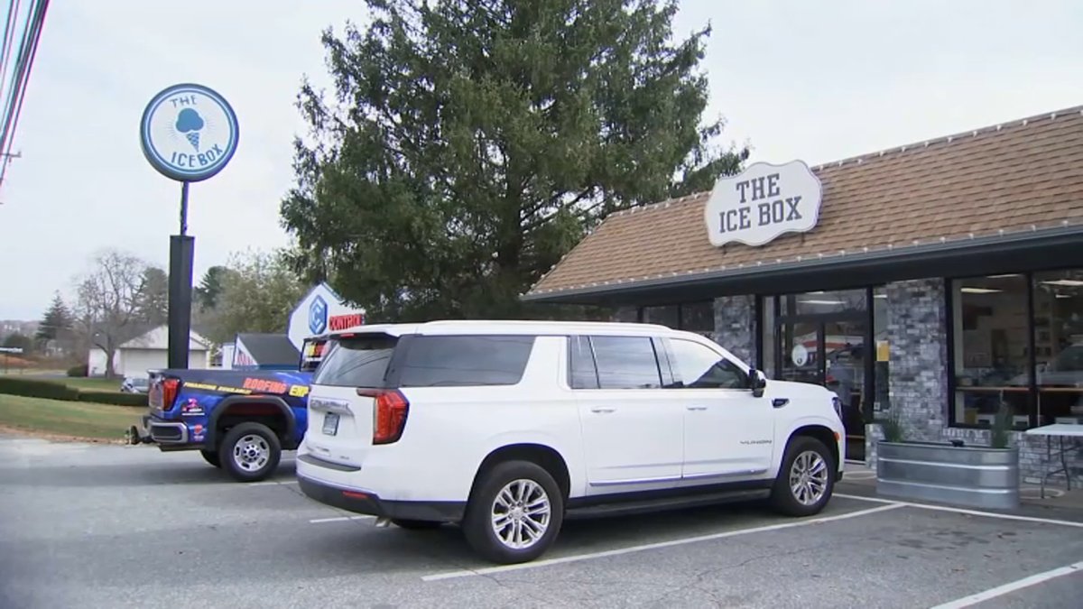 Brooklyn, Conn. ice cream shop owners fear closure after lawsuits from