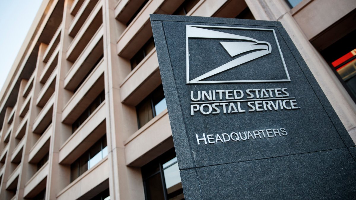 Postal worker among 3 charged in stolen check scheme, officials say – NBC Connecticut - Vimarsana News