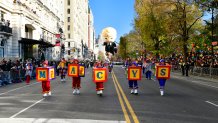 NEW YORK, NEW YORK - NOVEMBER 24: General view during  96th Macy's Thanksgiving Day Parade on November 24, 2022 in New York City. (Photo by Eugene Gologursky/Getty Images for Macy's, Inc.)