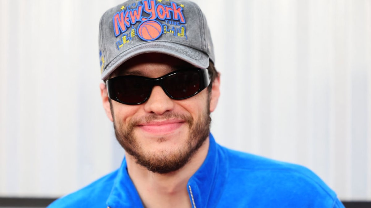 Pete Davidson's sister post photo tribute of him as he turns 30 – NBC Connecticut - Vimarsana News