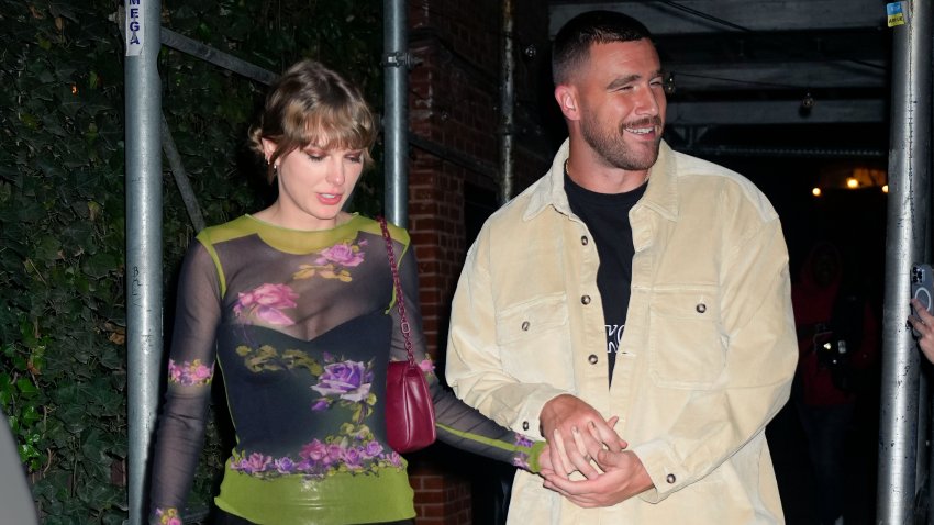 Taylor Swift and Travis Kelce have dinner at Waverly Inn on October 15, 2023 in New York City.