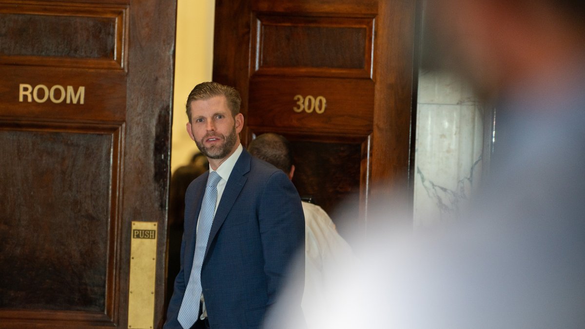 Eric Trump testifies he wasn't aware of dad's financial statements – NBC Connecticut - Vimarsana News
