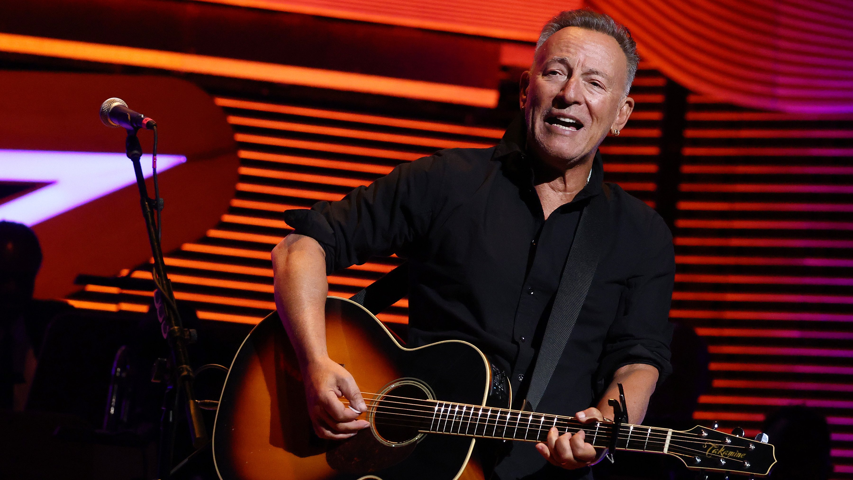 Bandmate updates on Bruce Springsteen's health amid peptic ulcer disease treatment - Vimarsana News