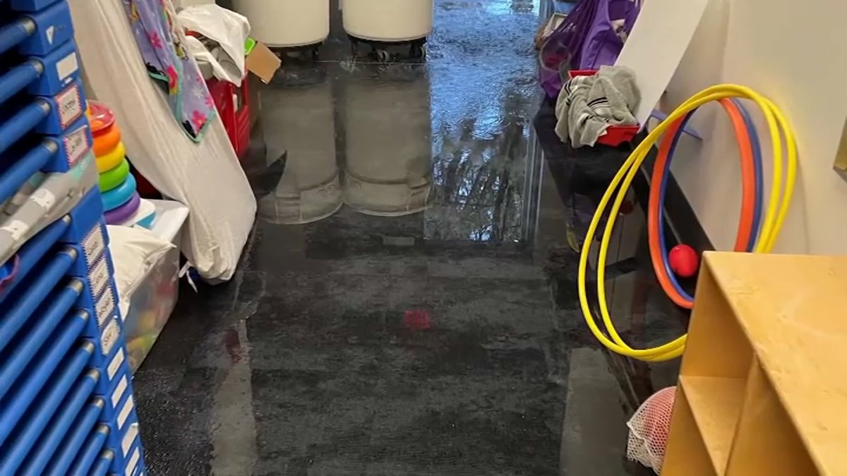 Toys donated for holiday toy drive ruined after pipe bursts at Putnam school - Vimarsana News