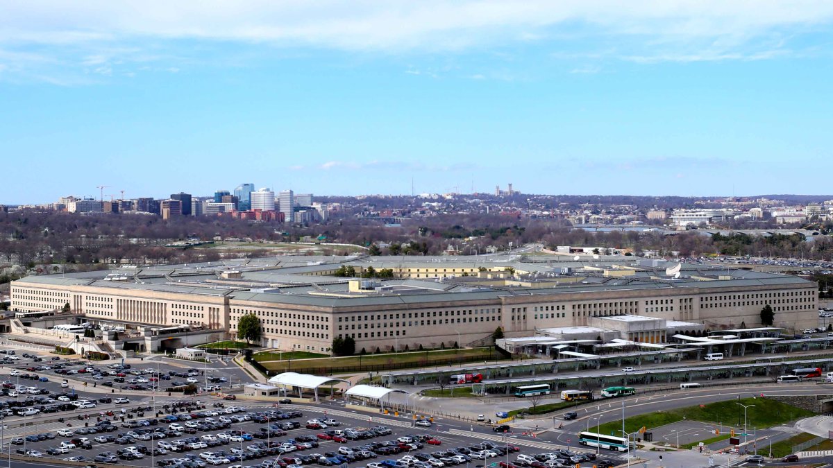 Pentagon unveils UFO reporting form for government employees – NBC Connecticut - Vimarsana News