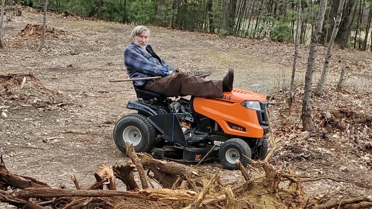 Trailer park caretaker surprises hometown with $3.8M gift – NBC Connecticut - Vimarsana News