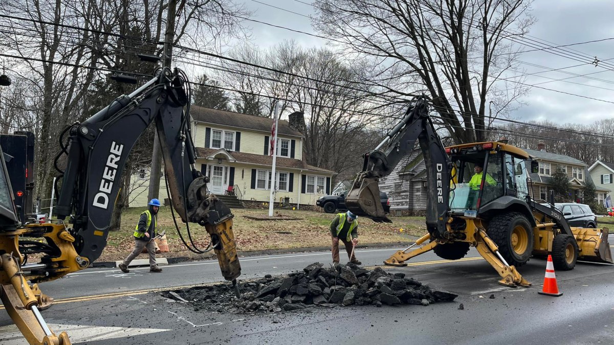 Crews work to fix water main break in Bristol – NBC Connecticut